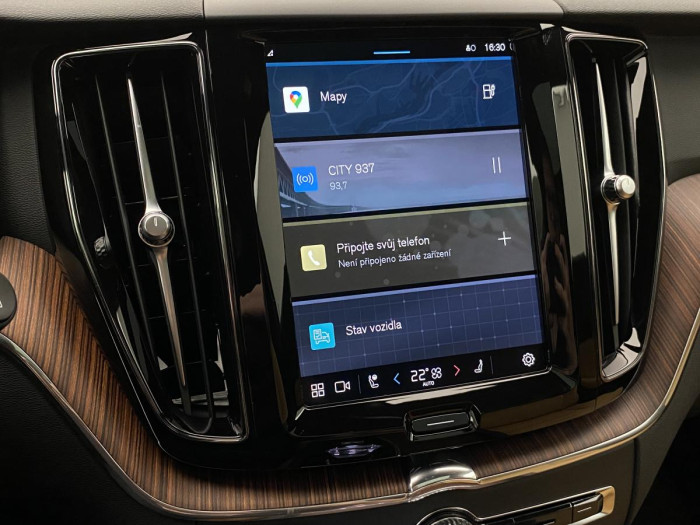 Volvo XC60 T6 AWD AT RECHARGE BRIGHT PLUS 2.0 AT Plus