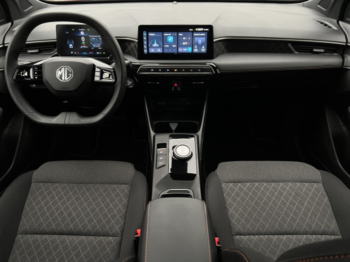 MG MG3 1.5 EMOTION Hybrid+ AUT CZ