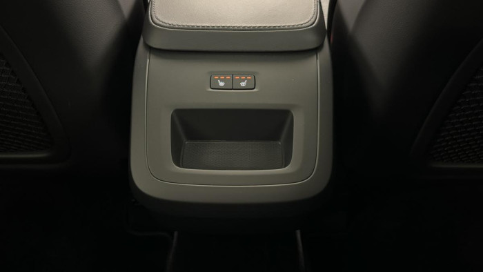 Volvo XC90 B5 AWD PLUS BRIGHT REZERVACE 2.0 Plus