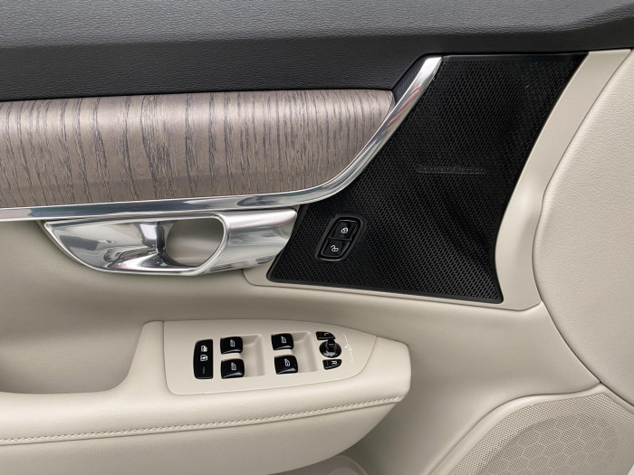 Volvo V90 B4 AWD CORE AUT CZ