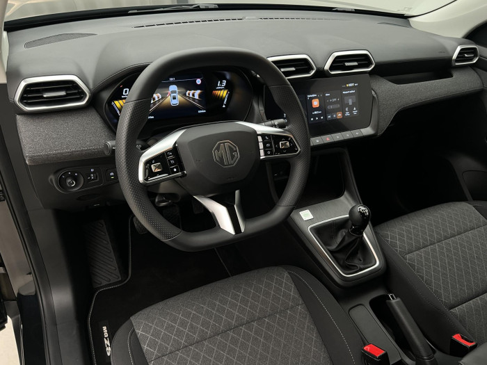 MG ZS 1.5 EXCITE CZ 1.maj.