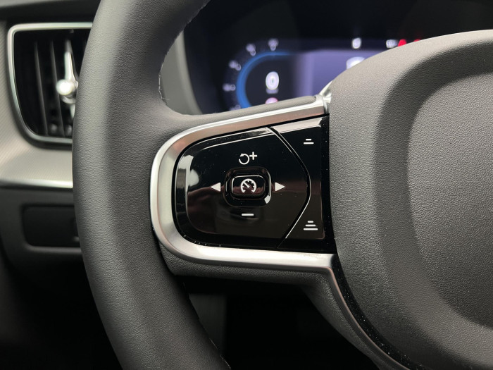 Volvo XC60 T6 AWD RECHARGE PLUS DARK AUT