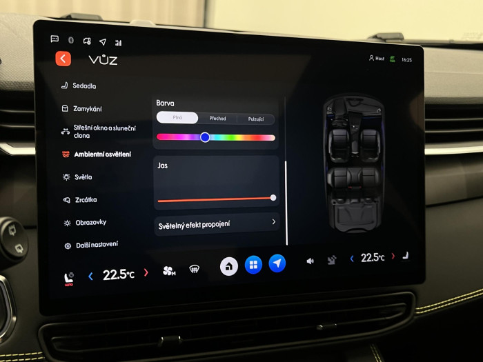 Lynk & Co 01 MORE PHEV