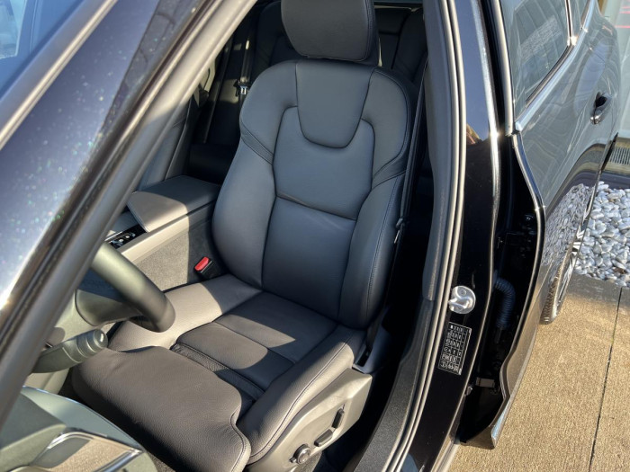 Volvo XC60 B4 AWD BRIGHT PLUS Aut 1.maj.