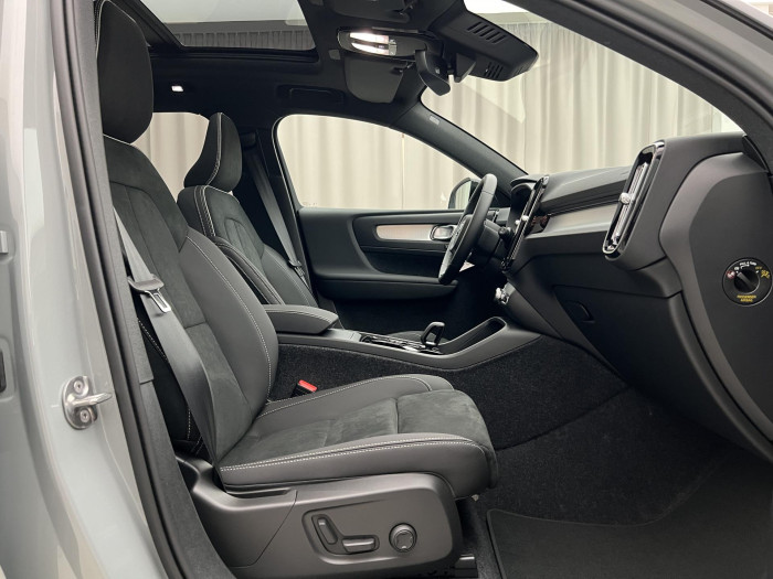 Volvo XC40 B4 BLACK EDITION ULTRA AUT 2.0 Edition