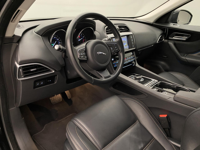 Jaguar F-Pace 35t AWD AUT REZERVACE