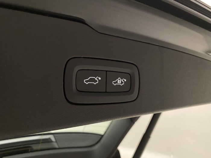 Volvo V60 D3 MOMENTUM AUT REZERVACE 2.0 d Momentum