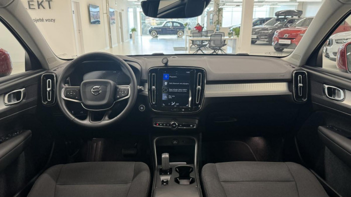 Volvo XC40 T3 MOMENTUM AUT REZERVACE 1.5 Momentum