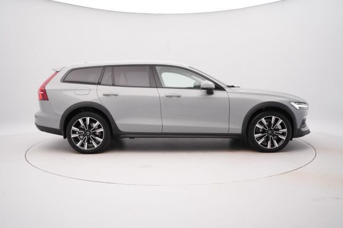 Volvo V60 CC B5 AWD PLUS BRIGHT 1.maj