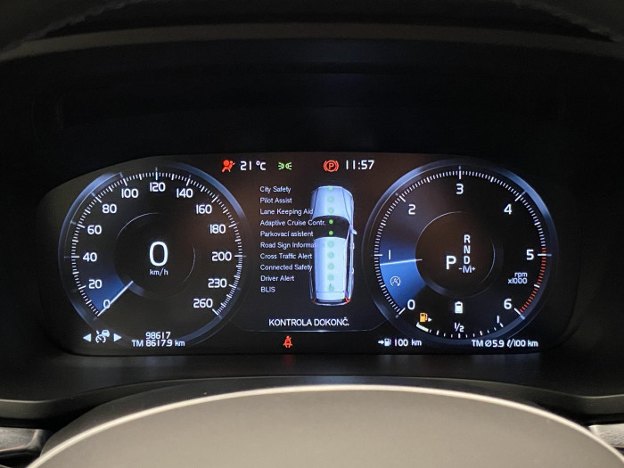 Volvo V60 B4 MOMENTUM PRO AUT REZERVACE 2.0 Momentum