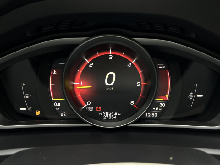 Volvo V40 D2 MOMENTUM 1.maj. 2.0 d Momentum