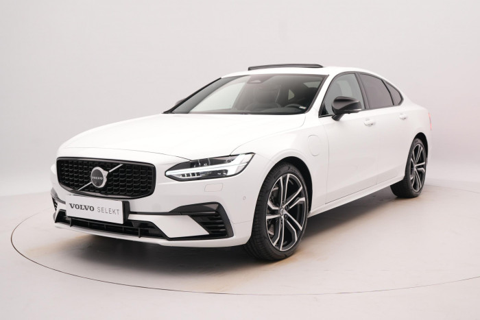 Volvo S90 T8 AWD RECHARGE ULTIMATE 1.maj