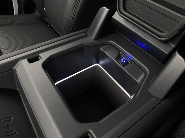 Land Rover Defender 110 D250 X-DYNAMIC SE AWD AUT 3.0 d Dynamic SE