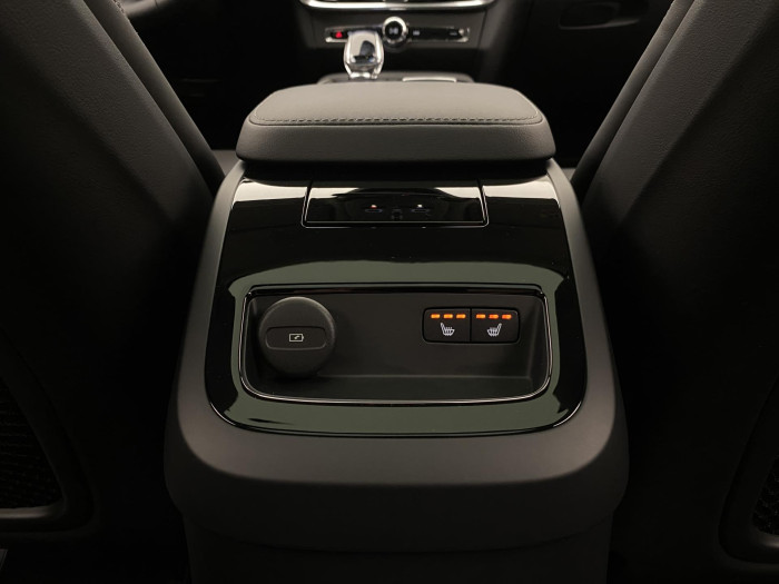 Volvo V90 T8 AWD Plug-in BRIGHT ULTRA