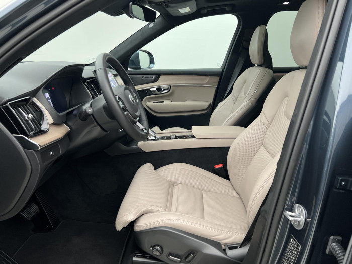 Volvo XC90 B5 AWD ULTRA BRIGHT 7MÍST CZ