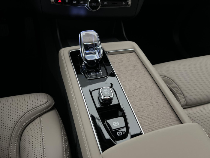 Volvo XC90 T8 AWD RECHARGE BRIGHT PLUS