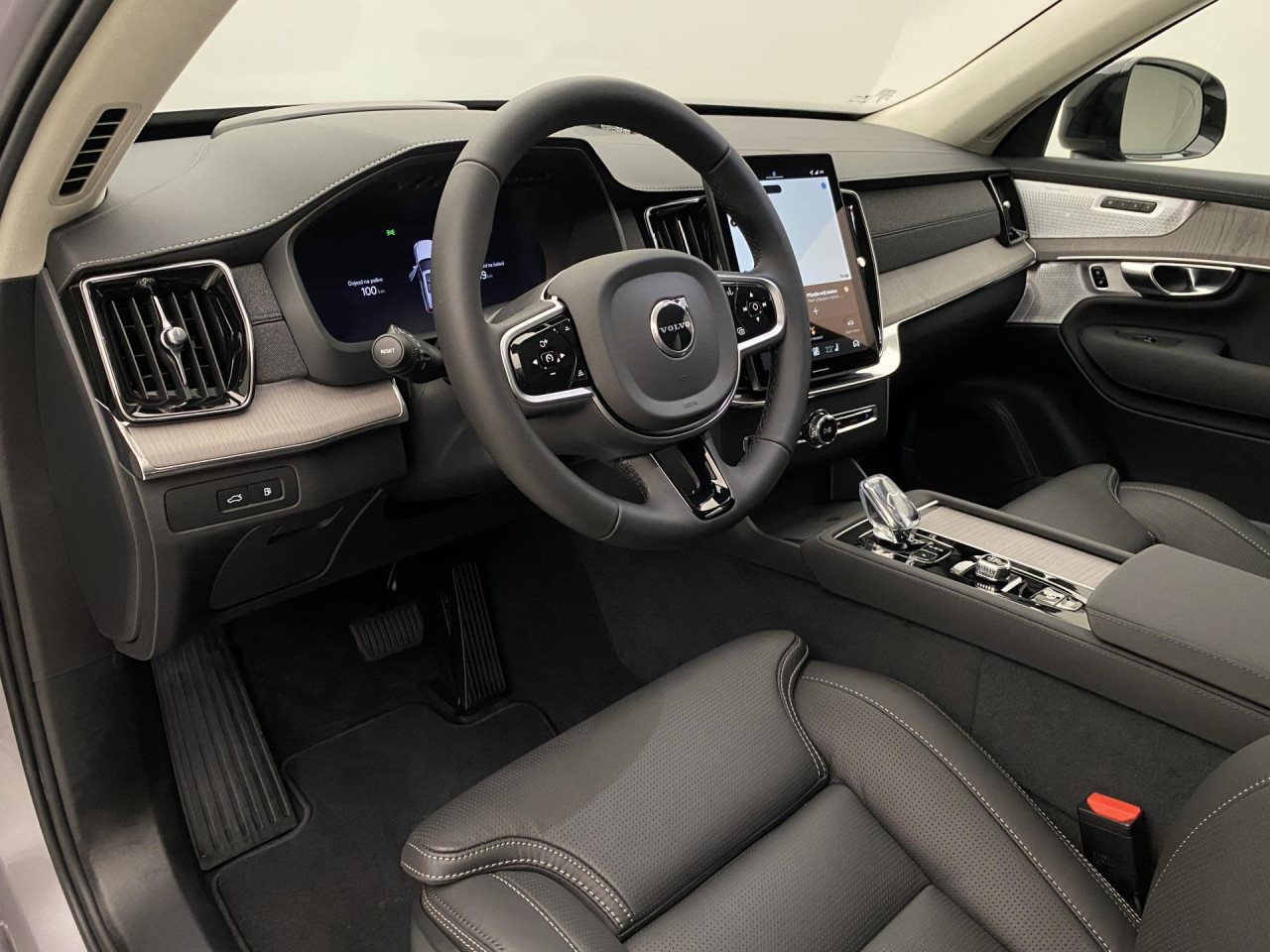 Volvo XC90 T8 AWD RECHARGE DARK ULTRA 7