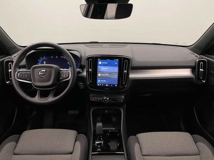 Volvo XC40 B3 DARK PLUS AUT CZ