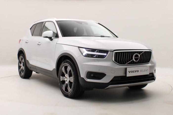 Volvo XC40 B4 INSCRIPTION AUT REZERVACE