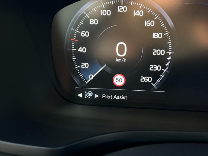 Volvo V60 T5 INSCRIPTION Aut REZERVACE
