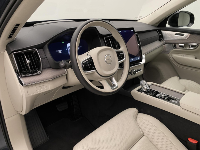 Volvo XC90 T8 AWD RECHARGE DARK ULTRA 7m