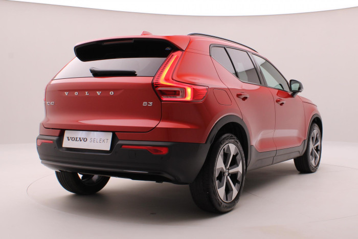 Volvo XC40 B3 DARK PLUS AUT CZ 1.maj