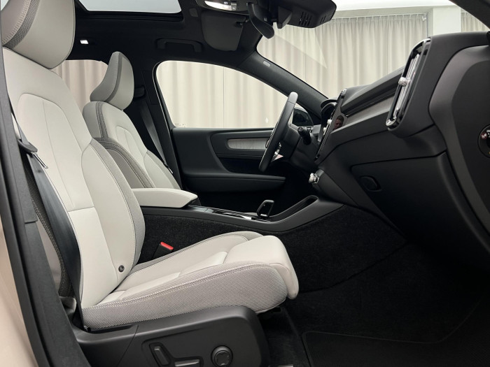 Volvo EX40 ULTRA SINGLE MOTOR EXT. RANGE