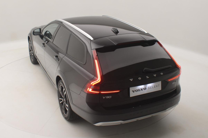 Volvo V90 CC B6 AWD ADVANCED REZERVACE 2.0 CC CC