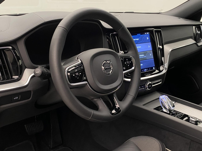 Volvo S60 B5 AWD ULTIMATE DARK AUT