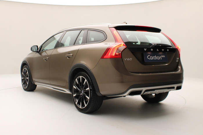 Volvo V60 CC D4 AWD SUMMUM AUT 2.4 d CC CC Summum