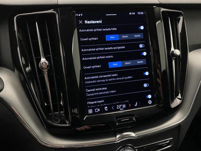 Volvo XC60 B5 AWD MOMENTUM AUT 2.0 Momentum