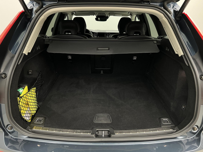 Volvo XC60 B5 AWD INSCRIPTION AUT 1.maj.