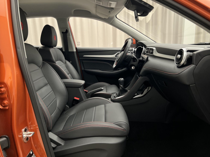 MG ZS EMOTION PLUS 1.5DVVT MAN