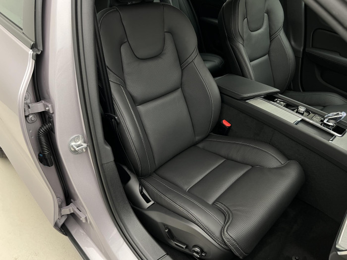 Volvo V60 B4 DARK PLUS AUT