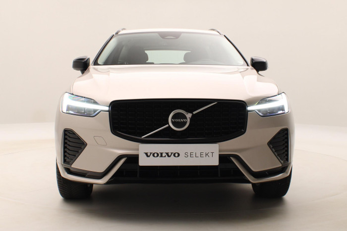 Volvo XC60 B4 AWD PLUS DARK AUT CZ