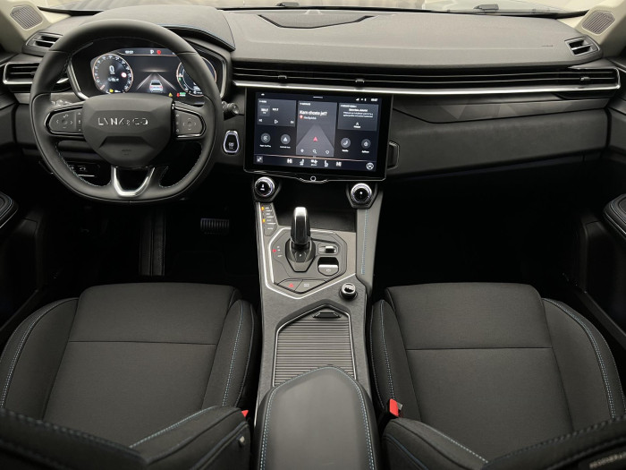 Lynk & Co 01 PHEV DCT Aut 1.maj.