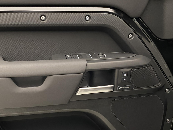 Land Rover Defender 110 D200 S AWD AUT 3.0 d