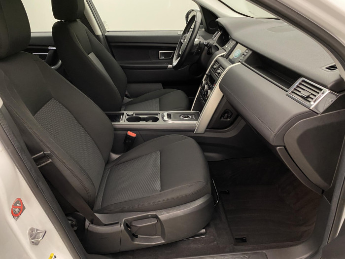 Land Rover Discovery Sport 2.0 TD4 AWD PURE REZERVACE 2.0 TD