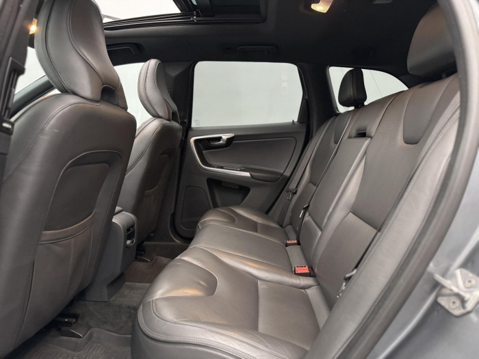 Volvo XC60 D4 AWD INSCRIPTION AUT 2.4 d