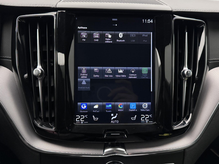 Volvo XC60 T8 AWD RECHARGE R-DESIGN AUT