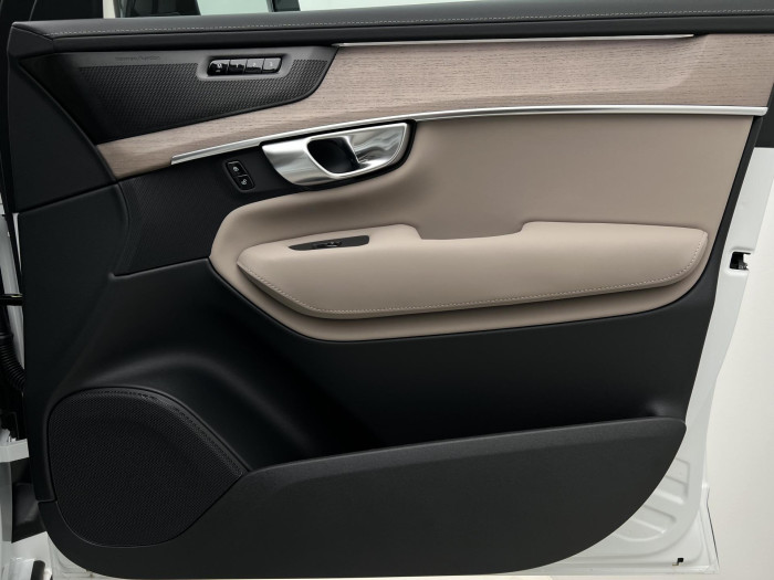 Volvo XC90 T8 AWD AUT RECHARGE DARK PLUS