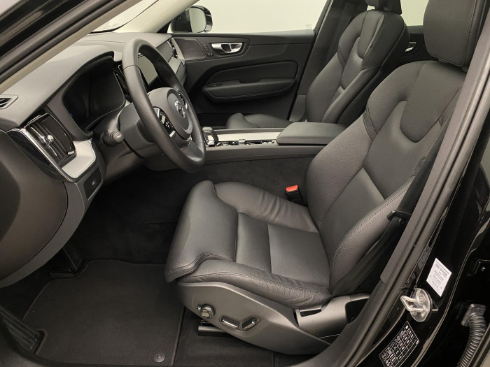Volvo XC60 B4 AWD PLUS BRIGHT AUT 1.maj