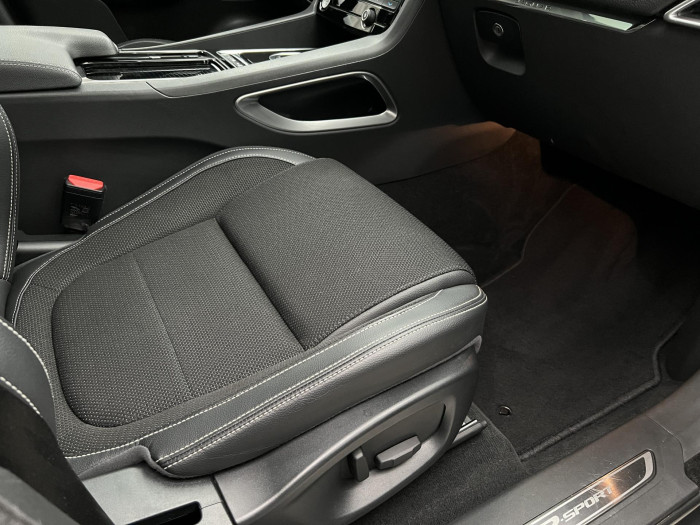 Jaguar F-Pace 20d R-SPORT AWD AUT CZ 2.0 d Sport