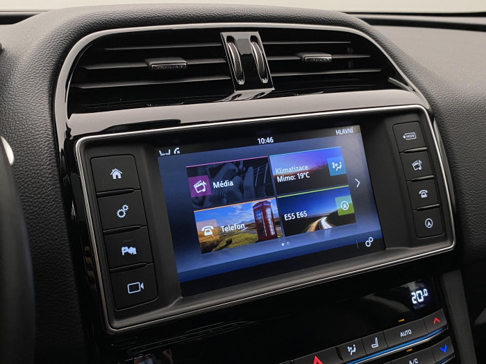 Jaguar F-Pace 20d R-SPORT AWD REZERVACE 2.0 d Sport