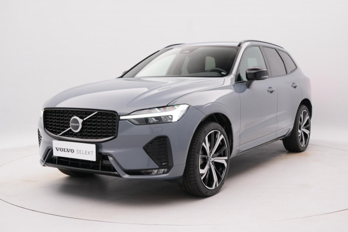 Volvo XC60 B4 AWD PLUS DARK AUT REZERVACE