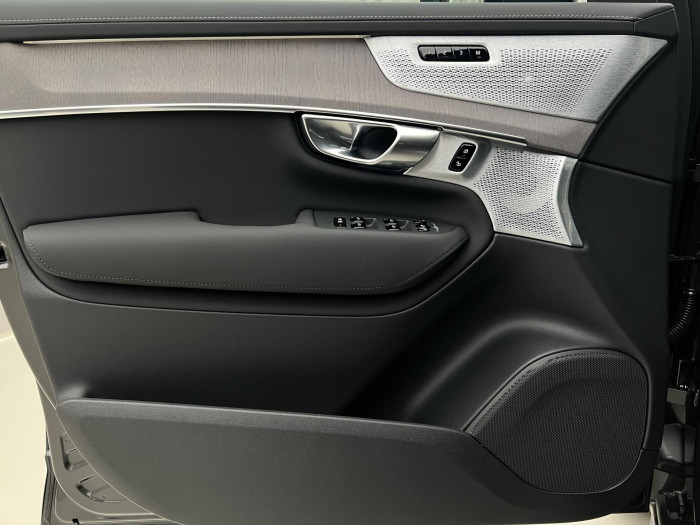 Volvo XC90 T8 AWD RECHARGE DARK PLUS AUT