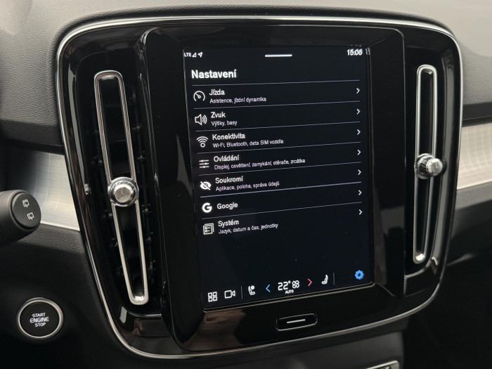 Volvo XC40 B4 CORE AUT 1. MAJ