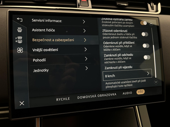 Land Rover Range Rover Evoque D200 DYNAMIC SE AWD Aut 1.2 d Dynamic SE