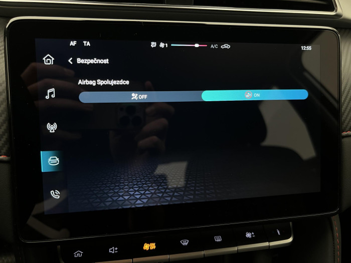 MG ZS 1.5 ESSENTIAL PLUS CZ 1.maj.