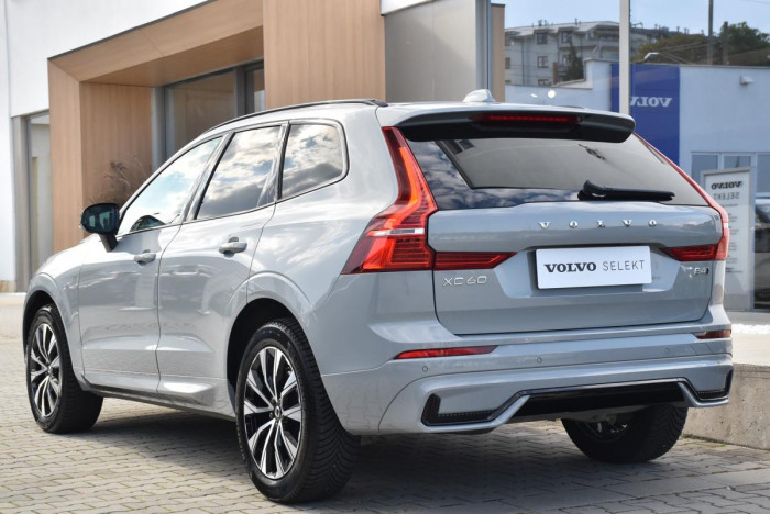 Volvo XC60 B4 AWD PLUS BRIGHT AUT 1.maj.